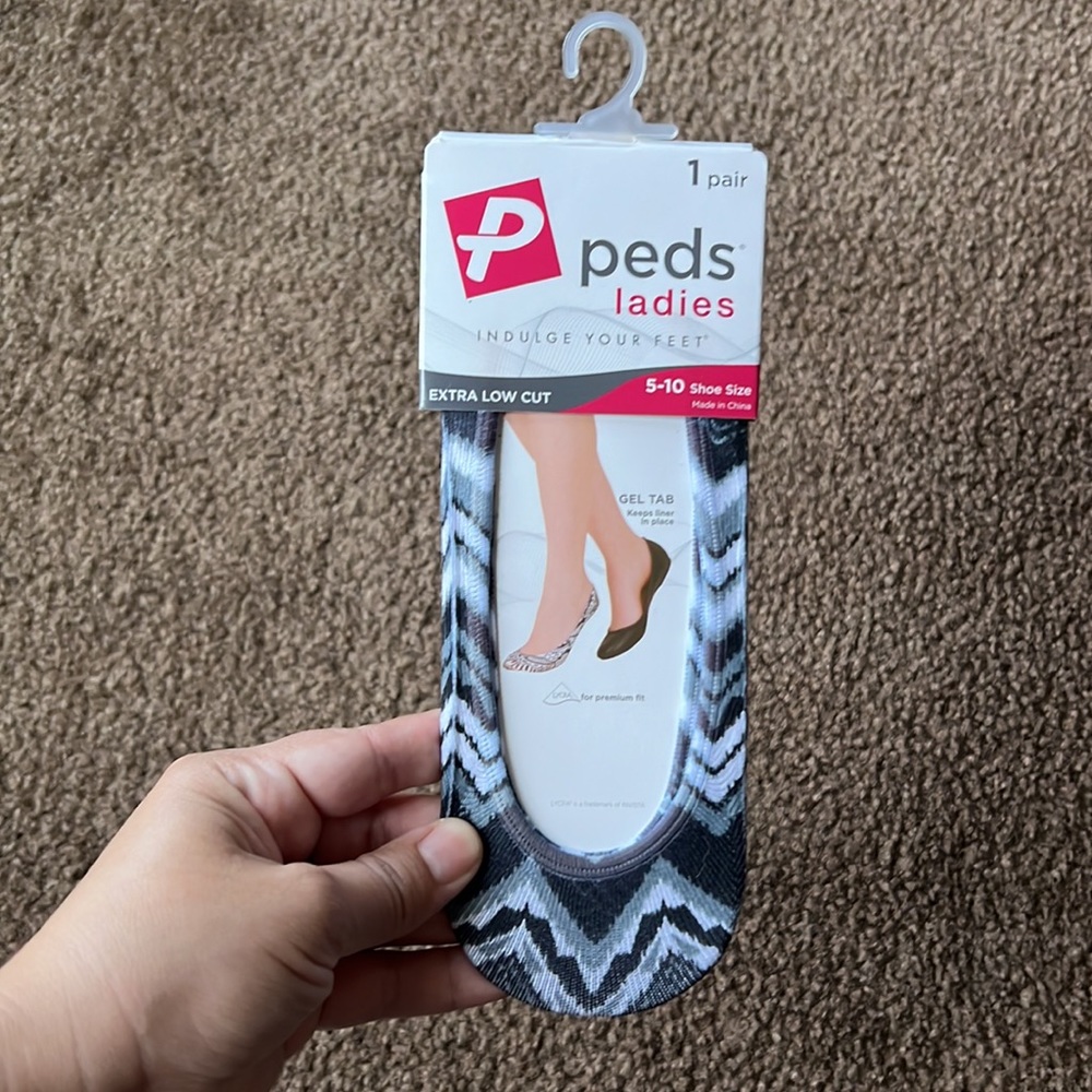 🤎5 For $25🤎 PEDS Women's Super Low Cut No Show Socks Chevron Print